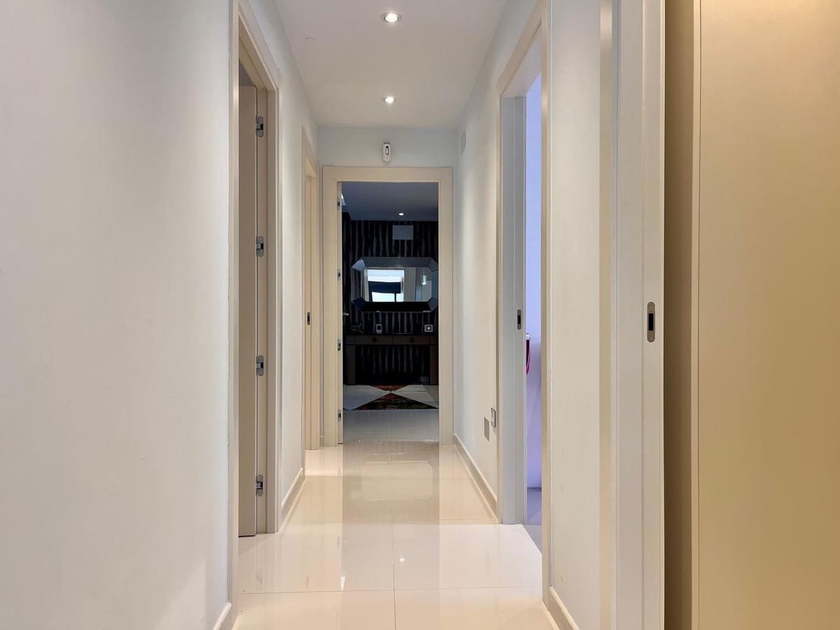 4 chambre Villa/Maison à vendre à Cabo Roig avec piscine garage - 990 000 € (Ref: 9800326)