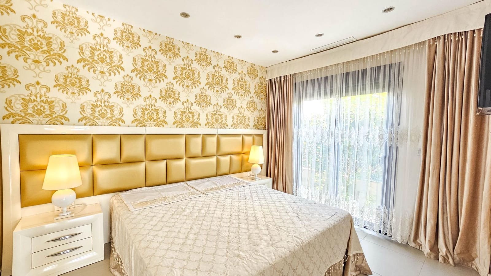 3 chambre Villa/Maison à vendre à Ciudad Quesada avec piscine garage - 458 900 € (Ref: 9801004)