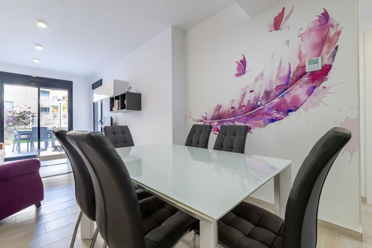 2 slaapkamer Appartement te koop in Villamartin met zwembad - € 225.000 (Ref: 9801006)