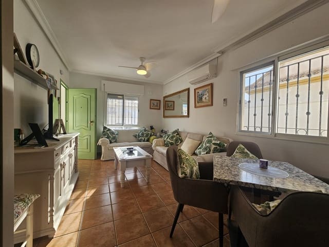 3 soverom Hus til salgs i La Zenia, Orihuela med svømmebasseng - € 289 950 (Ref: 9801008)