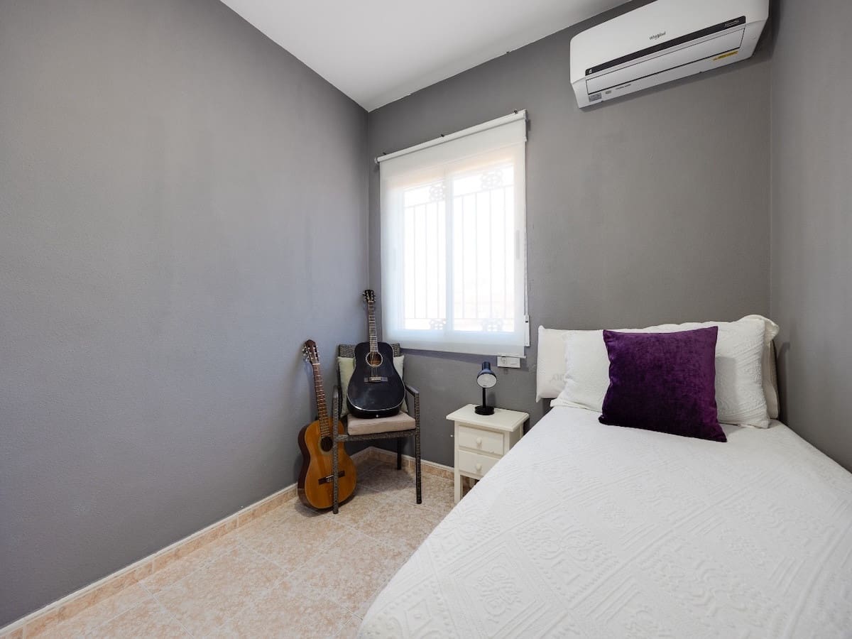 2 soverom Hus til salgs i Torrevieja med svømmebasseng - € 160 000 (Ref: 9801011)