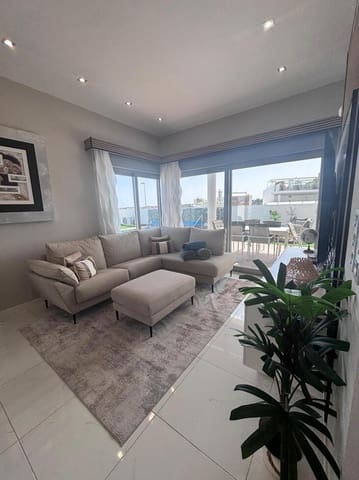 Chalet de 5 habitaciones en Villamartin, Orihuela en venta con piscina garaje - 699.000 € (Ref: 9804060)