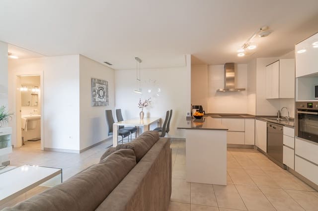 Apartamento de 2 habitaciones en Villamartin, Orihuela en venta con piscina garaje - 220.000 € (Ref: 9804062)