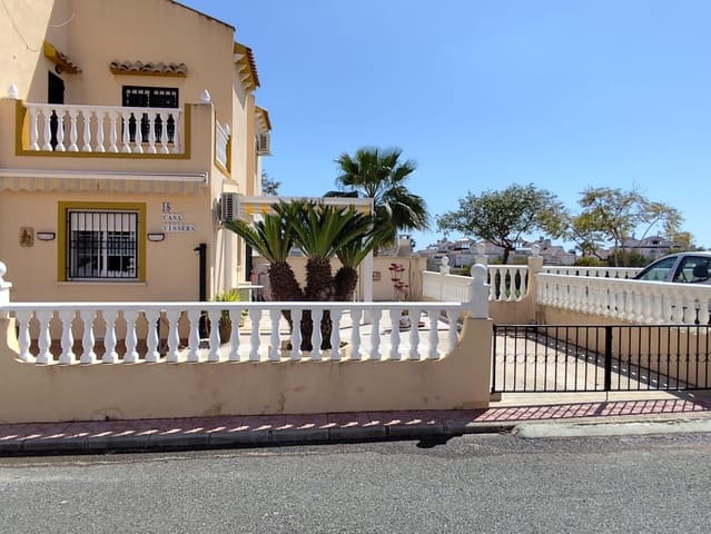 2 soveværelse Byhus til salg i Playa Flamenca, Orihuela med swimmingpool - € 230.000 (Ref: 9805891)