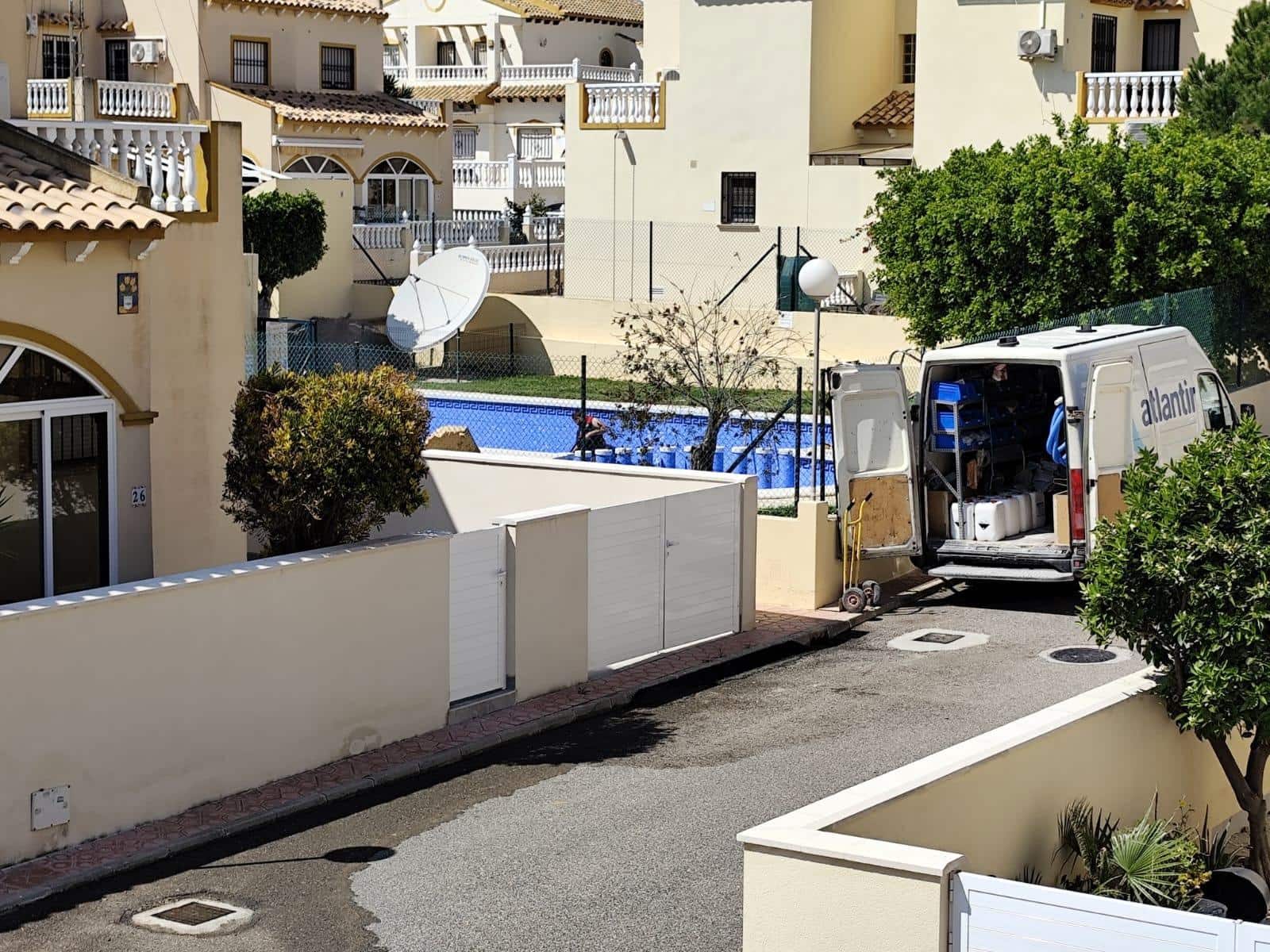 2 soveværelse Byhus til salg i Playa Flamenca med swimmingpool - € 230.000 (Ref: 9805891)