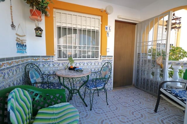 2 bedroom Townhouse for sale in El Limonar, Torrevieja with pool - € 168,000 (Ref: 9805897)