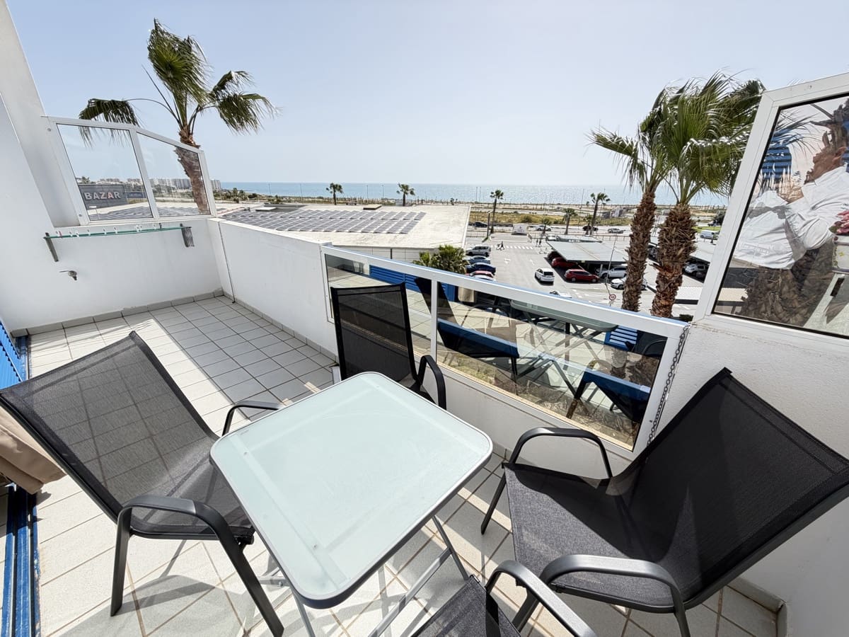 2 quarto Penthouse para venda em Playa Flamenca com piscina - 225 000 € (Ref: 9812498)