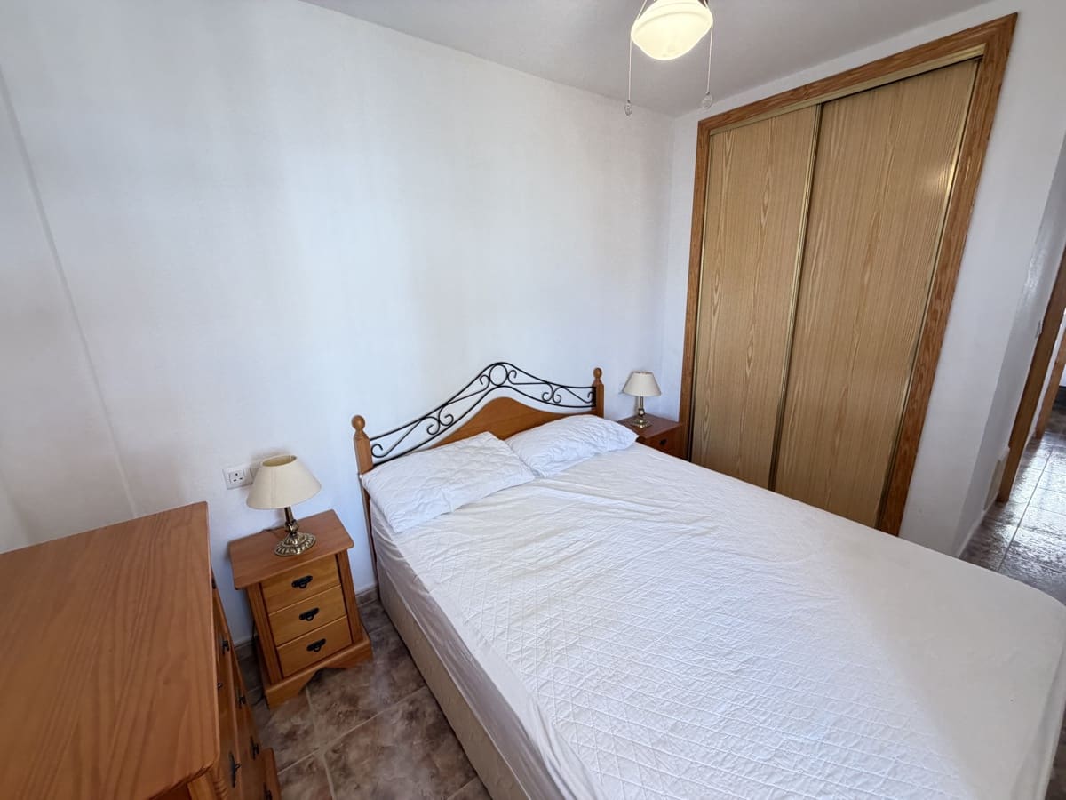 Apartamento de 2 habitaciones en La Zenia en venta con piscina - 199.999 € (Ref: 9812499)