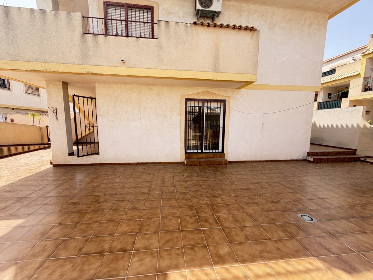 Apartamento de 2 habitaciones en La Zenia en venta con piscina - 199.999 € (Ref: 9812499)