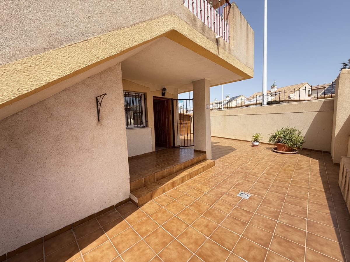 Apartamento de 2 habitaciones en La Zenia en venta con piscina - 199.999 € (Ref: 9812499)