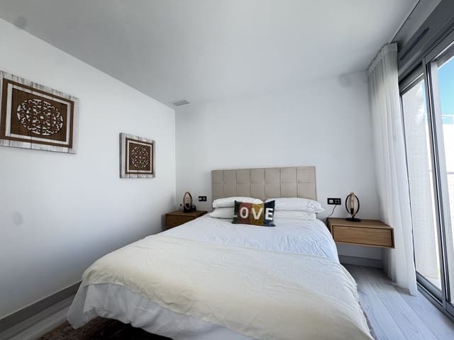 4 camera da letto Villa in vendita in Cabo Roig, Orihuela con piscina - 635.000 € (Rif: 9812500)