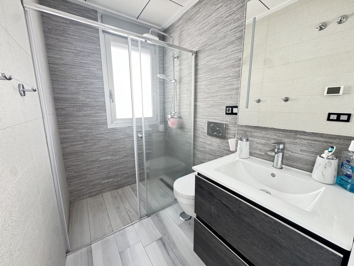 4 camera da letto Villa in vendita in Cabo Roig con piscina - 635.000 € (Rif: 9812500)