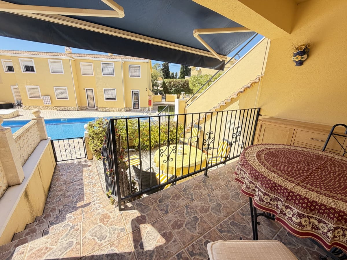 2 sovrum Lägenhet till salu i Villamartin med pool - 159 995 € (Ref: 9812502)