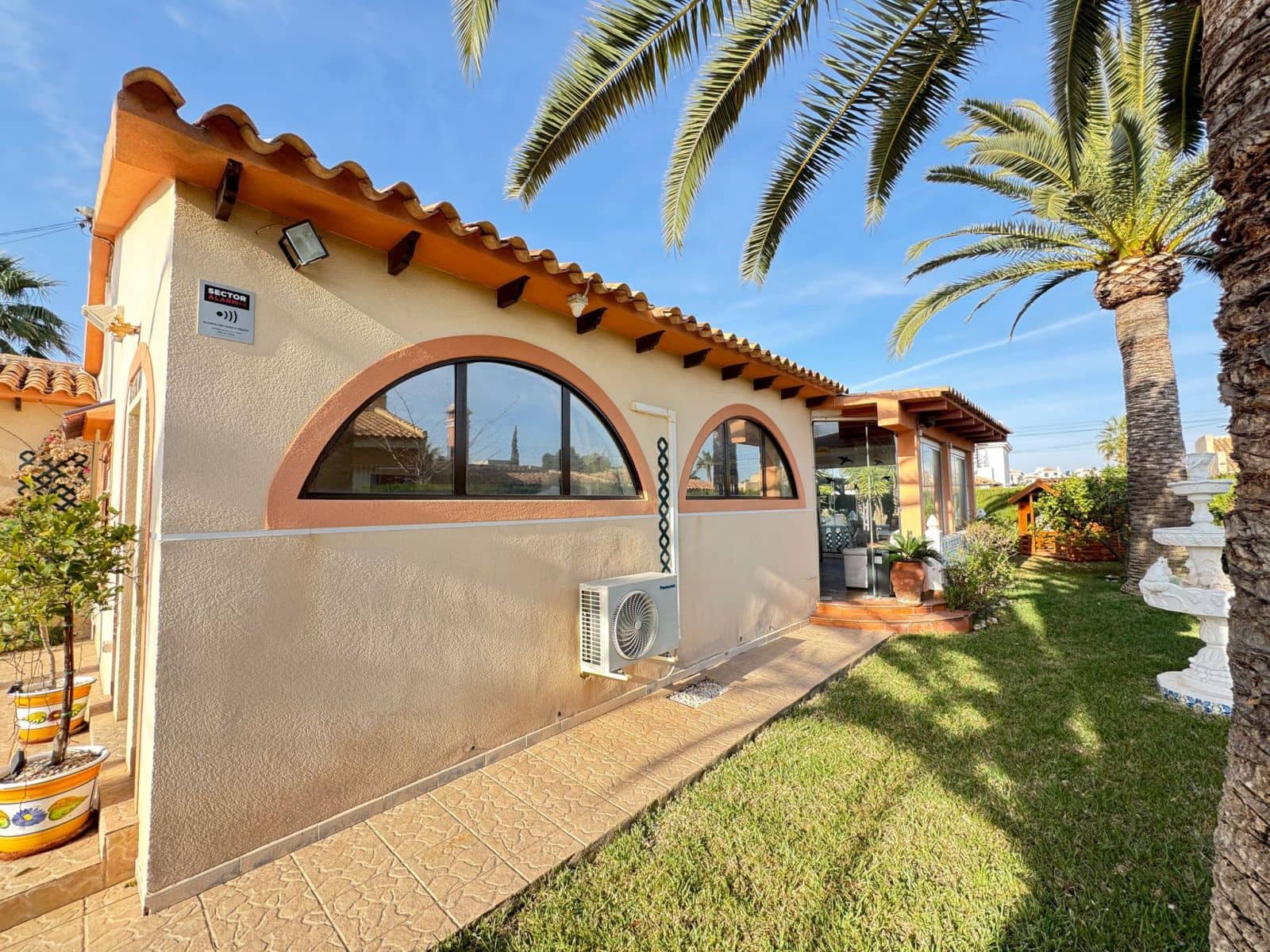 3 chambre Villa/Maison à vendre à Cabo Roig avec piscine - 790 000 € (Ref: 9812503)