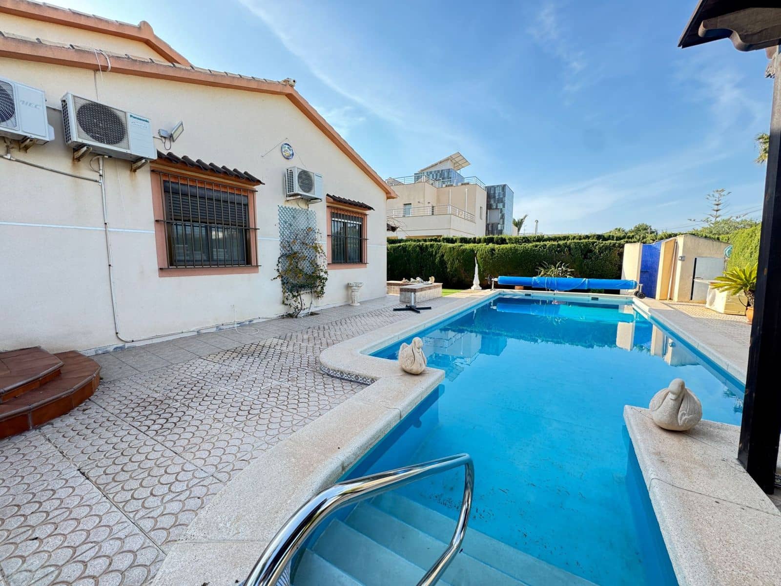 3 chambre Villa/Maison à vendre à Cabo Roig avec piscine - 790 000 € (Ref: 9812503)