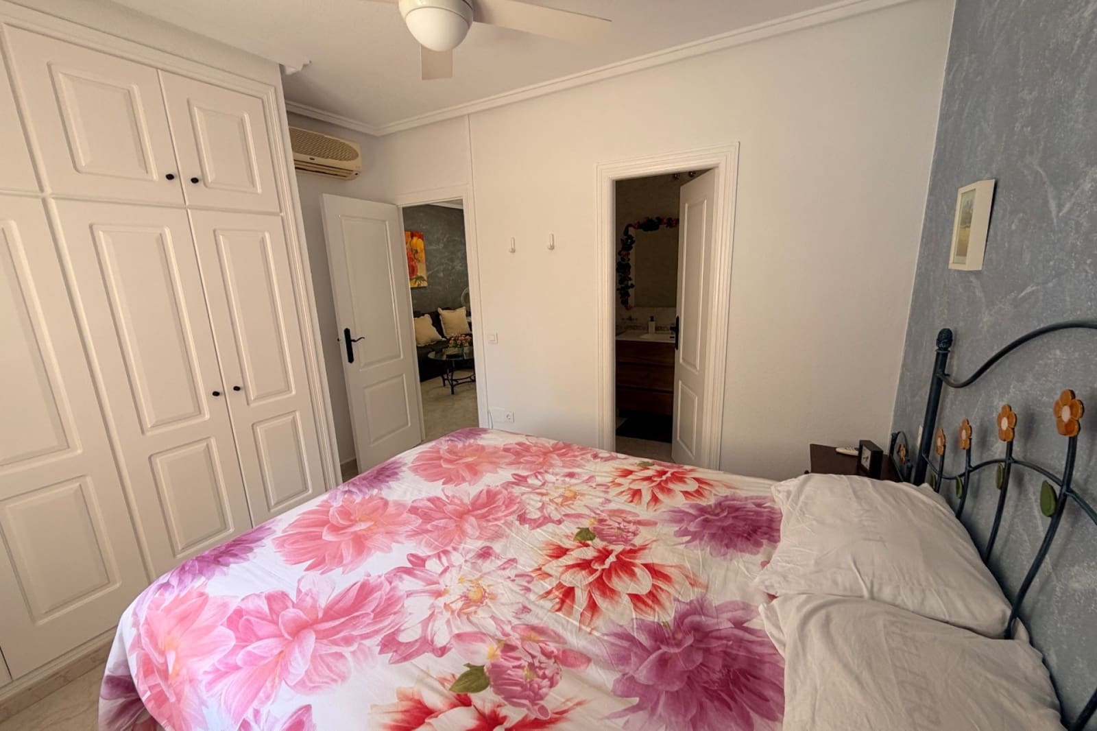 2 slaapkamer Huis te koop in Dona Pepa met zwembad - € 198.000 (Ref: 9812505)