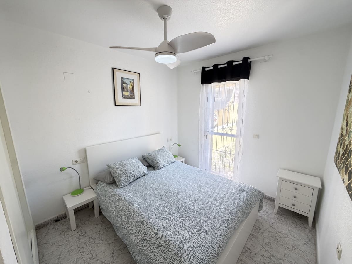 2 soverom Leilighet til salgs i Villamartin med svømmebasseng - € 159 995 (Ref: 9812509)