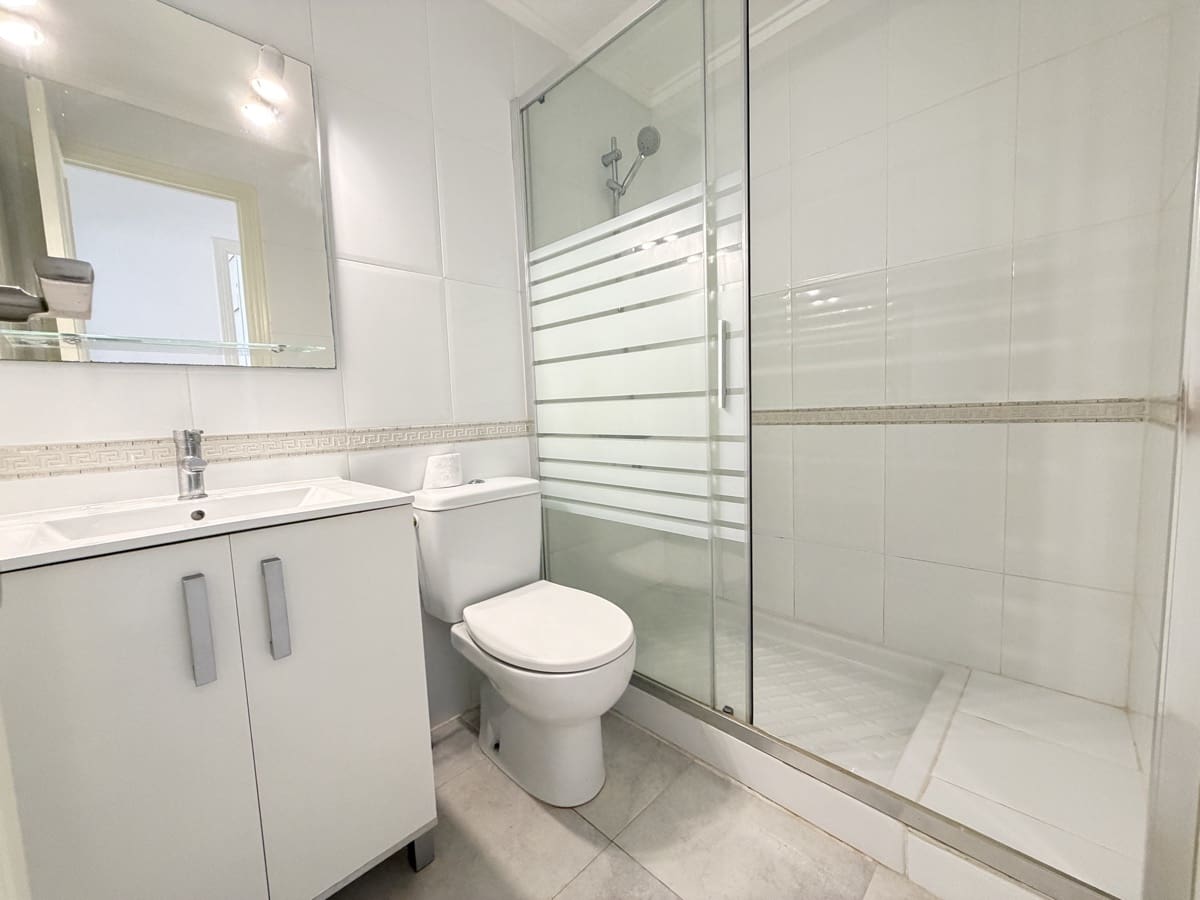 2 soverom Leilighet til salgs i Villamartin med svømmebasseng - € 159 995 (Ref: 9812509)