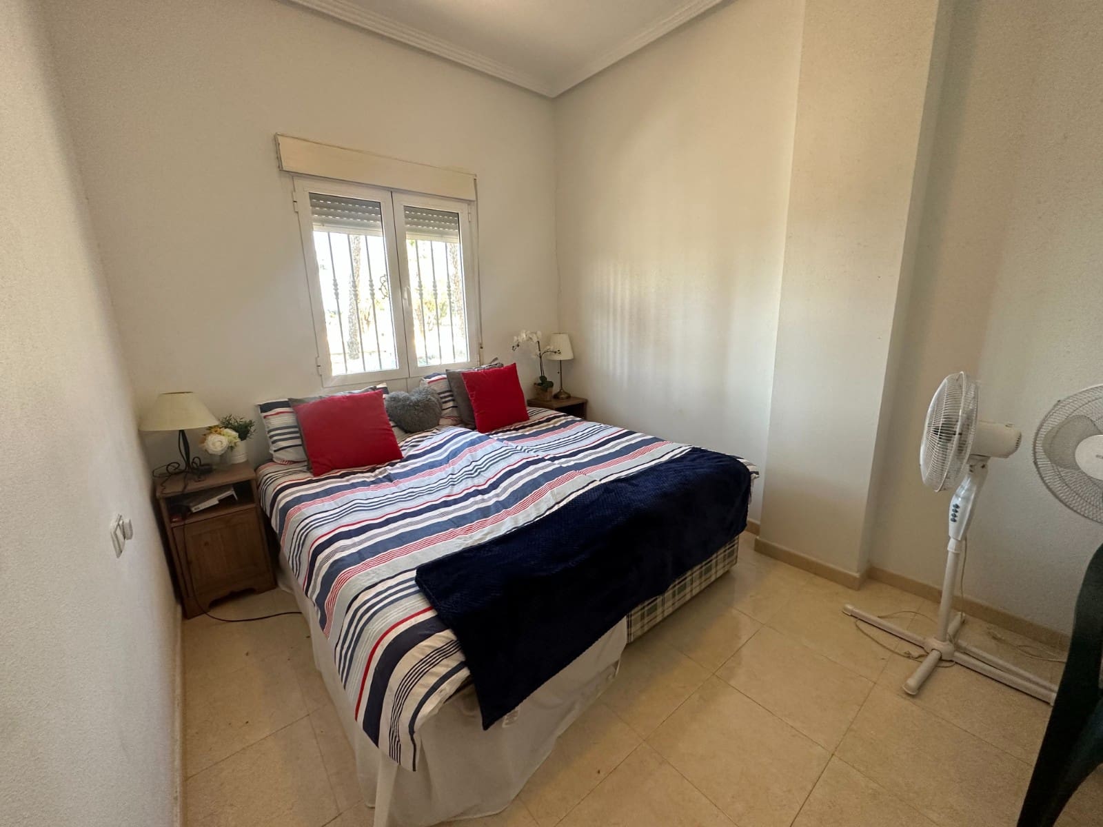4 soveværelse Lejlighed til salg i Jacarilla med swimmingpool - € 145.000 (Ref: 9812511)