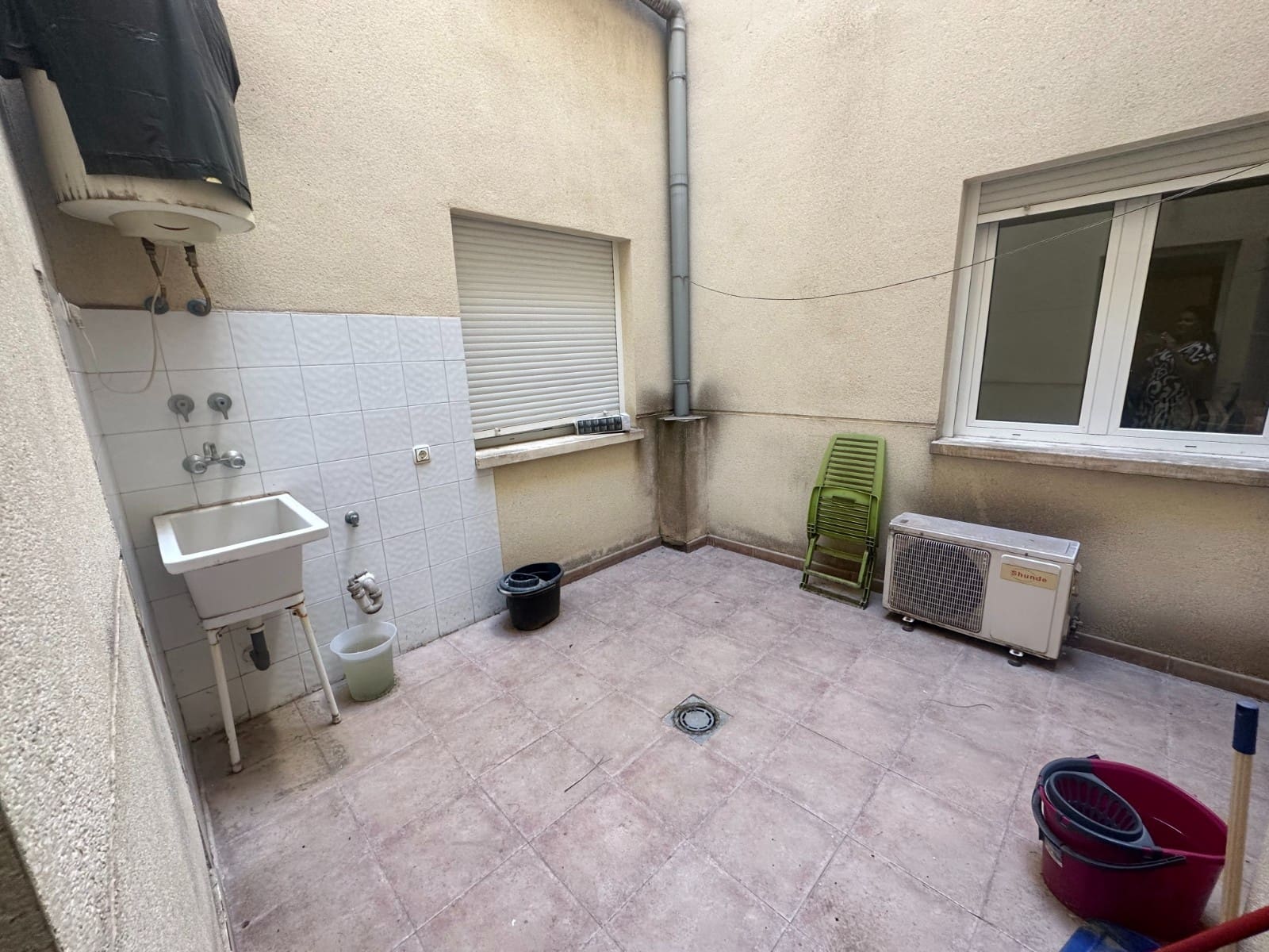 4 soveværelse Lejlighed til salg i Jacarilla med swimmingpool - € 145.000 (Ref: 9812511)