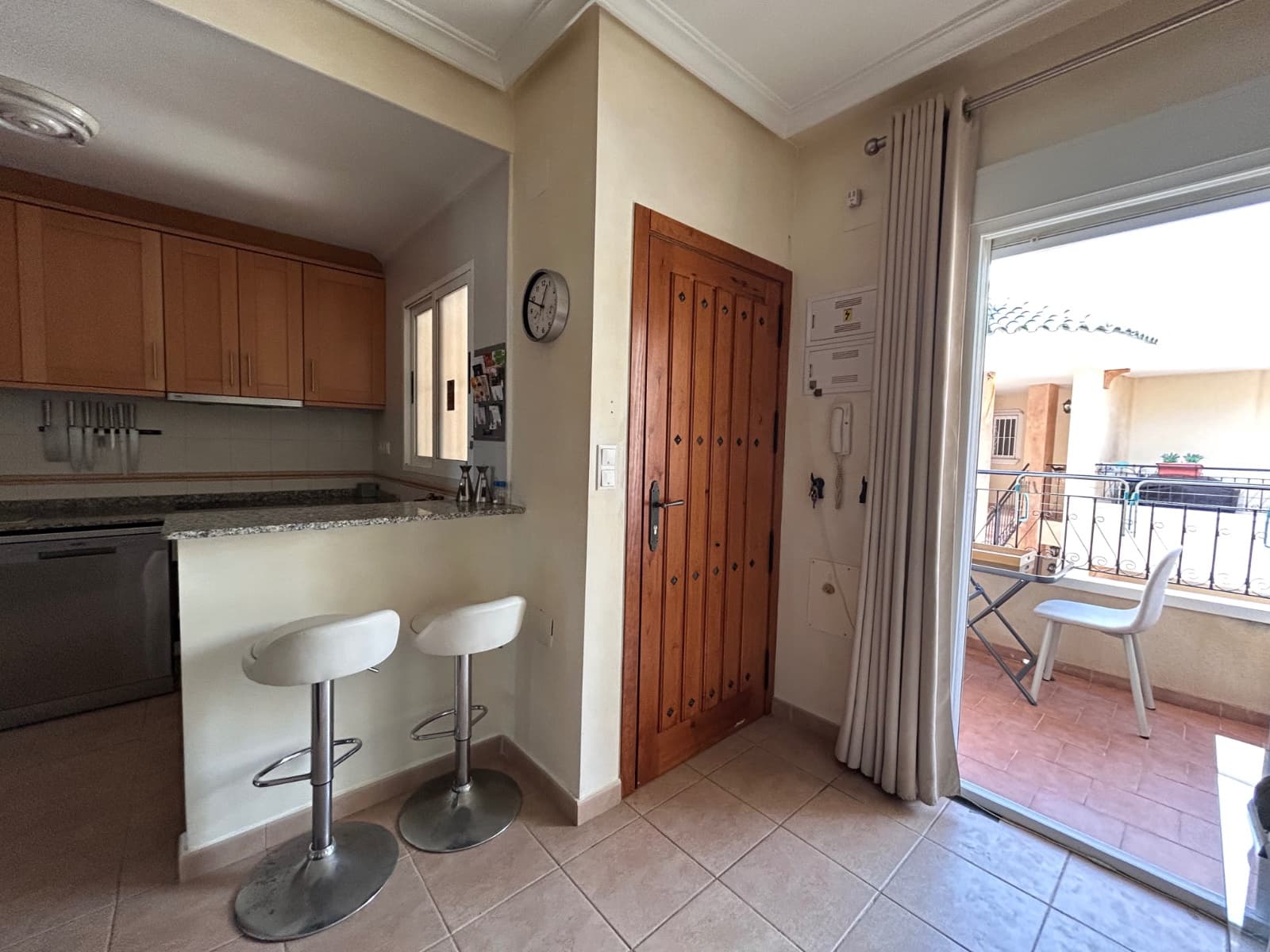 2 slaapkamer Penthouse te koop in Jacarilla met zwembad garage - € 108.000 (Ref: 9812513)