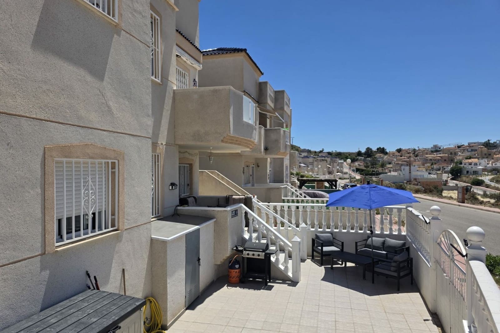 2 soveværelse Lejlighed til salg i Ciudad Quesada med swimmingpool - € 149.950 (Ref: 9885313)