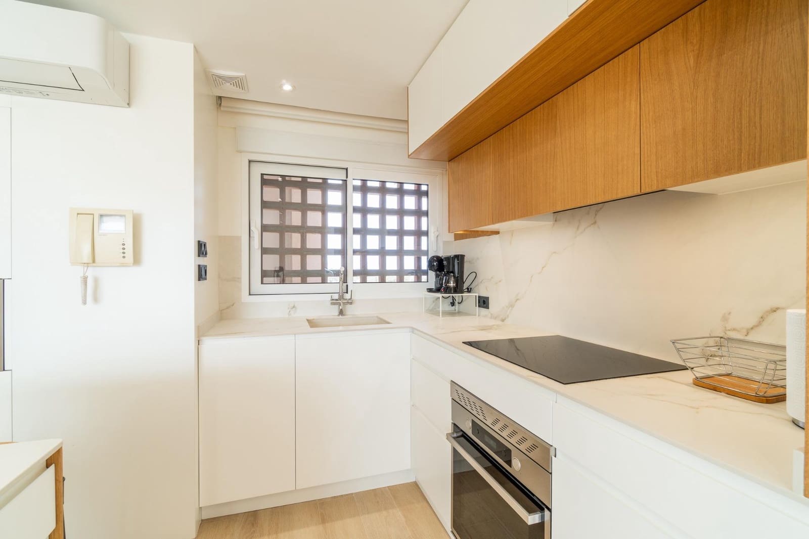 3 soveværelse Lejlighed til salg i Guardamar del Segura med swimmingpool garage - € 319.000 (Ref: 9888413)