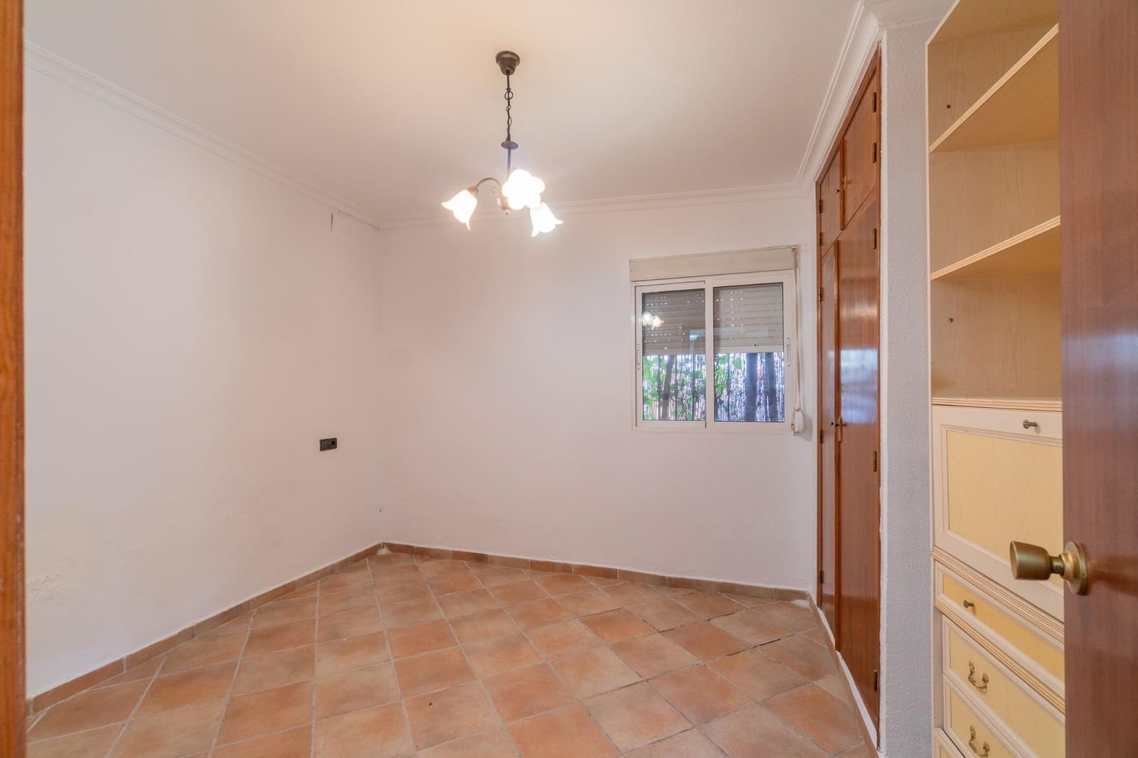 4 soverom Villa til salgs i Torrevieja med svømmebasseng garasje - € 449 000 (Ref: 9888414)