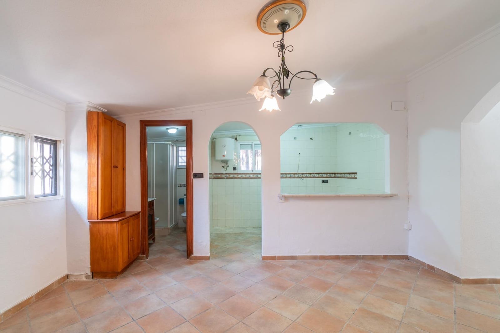 4 soverom Villa til salgs i Torrevieja med svømmebasseng garasje - € 449 000 (Ref: 9888414)