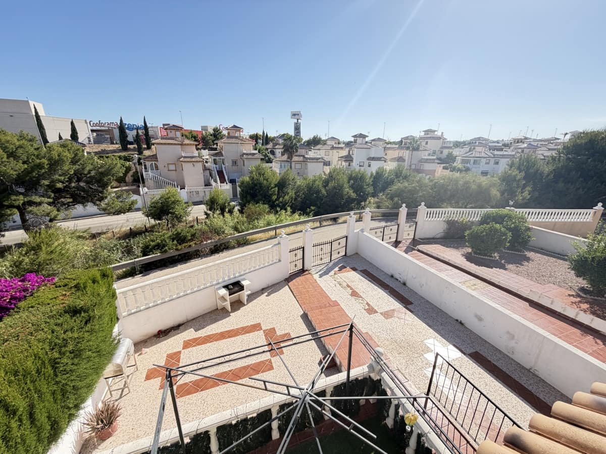 3 quarto Casa em Banda para venda em Playa Flamenca com piscina - 195 000 € (Ref: 9900028)