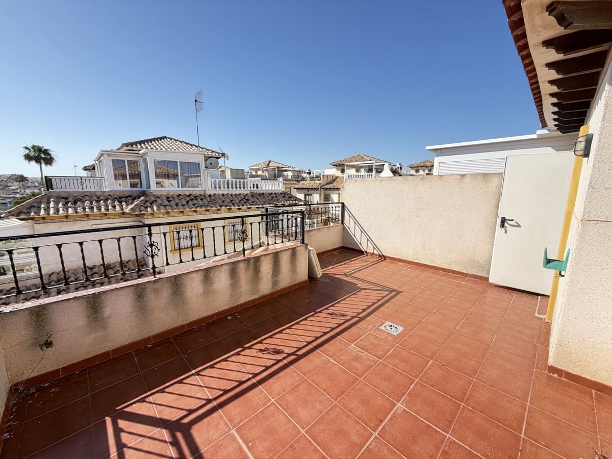 3 quarto Casa em Banda para venda em Playa Flamenca com piscina - 195 000 € (Ref: 9900028)