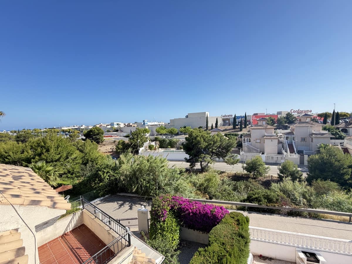 3 quarto Casa em Banda para venda em Playa Flamenca com piscina - 195 000 € (Ref: 9900028)