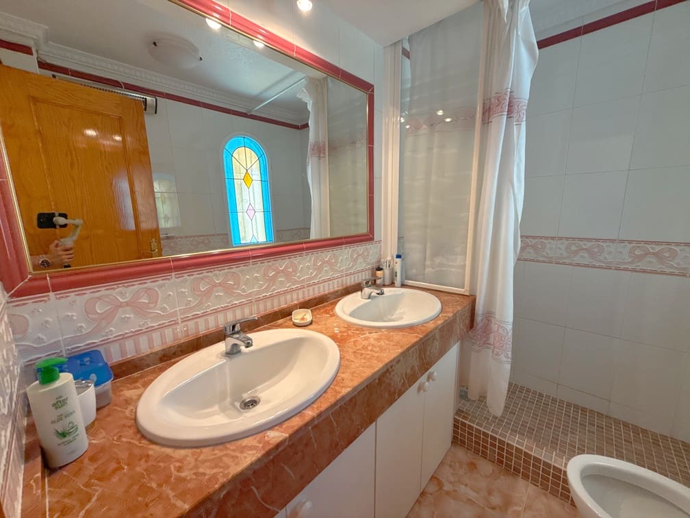 3 slaapkamer Villa te koop in Cabo Roig met zwembad garage - € 349.950 (Ref: 9900713)