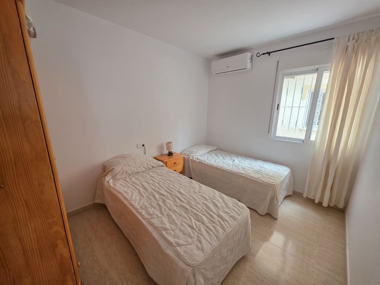 2 chambre Appartement à vendre à Villamartin avec piscine garage - 149 950 € (Ref: 9909960)
