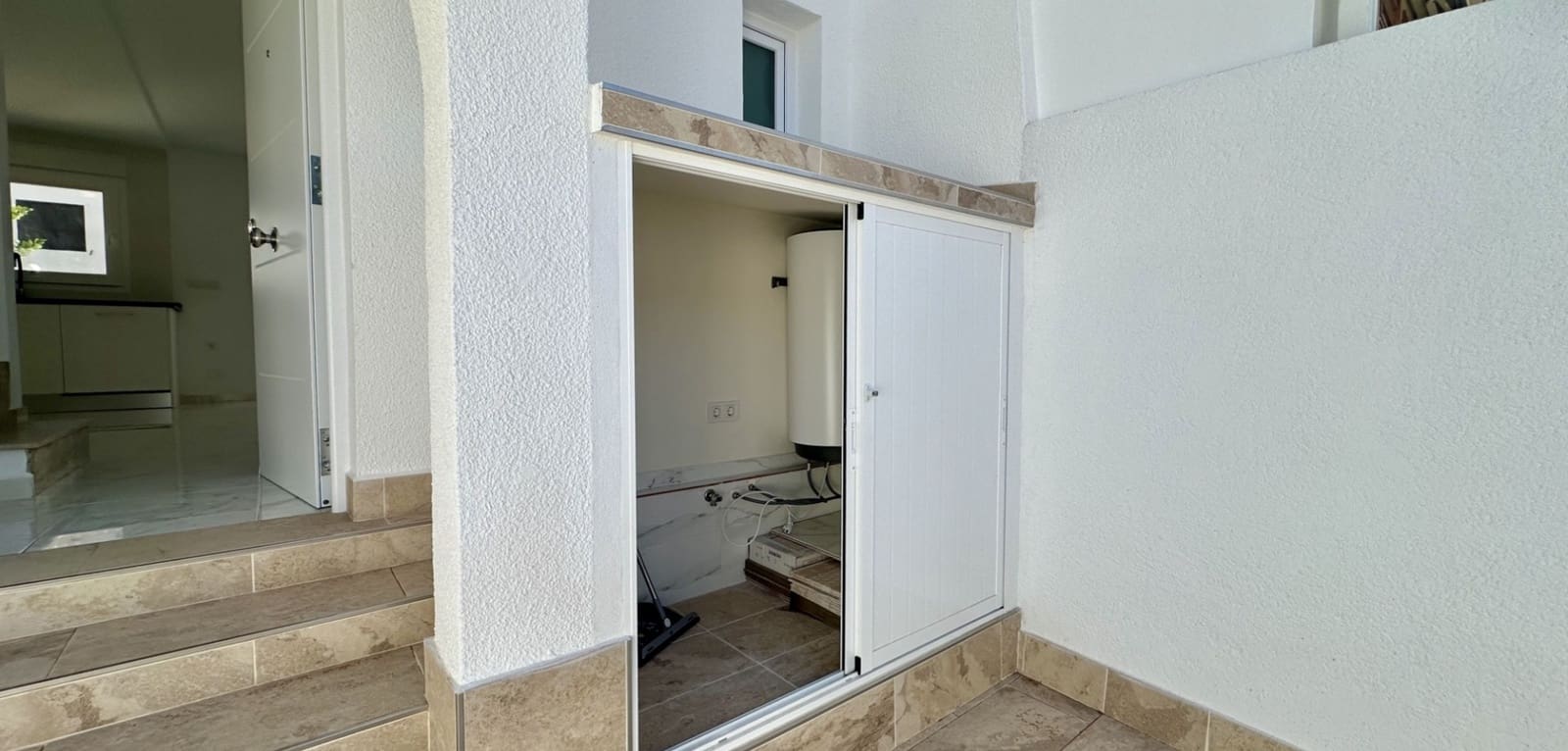 3 quarto Casa em Banda para venda em Torrevieja com piscina - 229 000 € (Ref: 9909963)