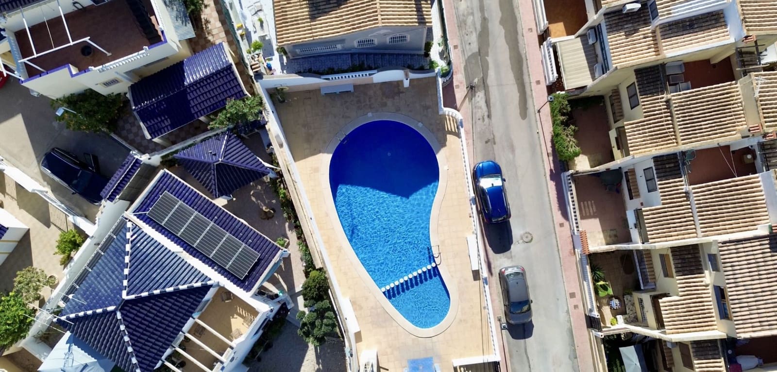 3 quarto Casa em Banda para venda em Torrevieja com piscina - 229 000 € (Ref: 9909963)