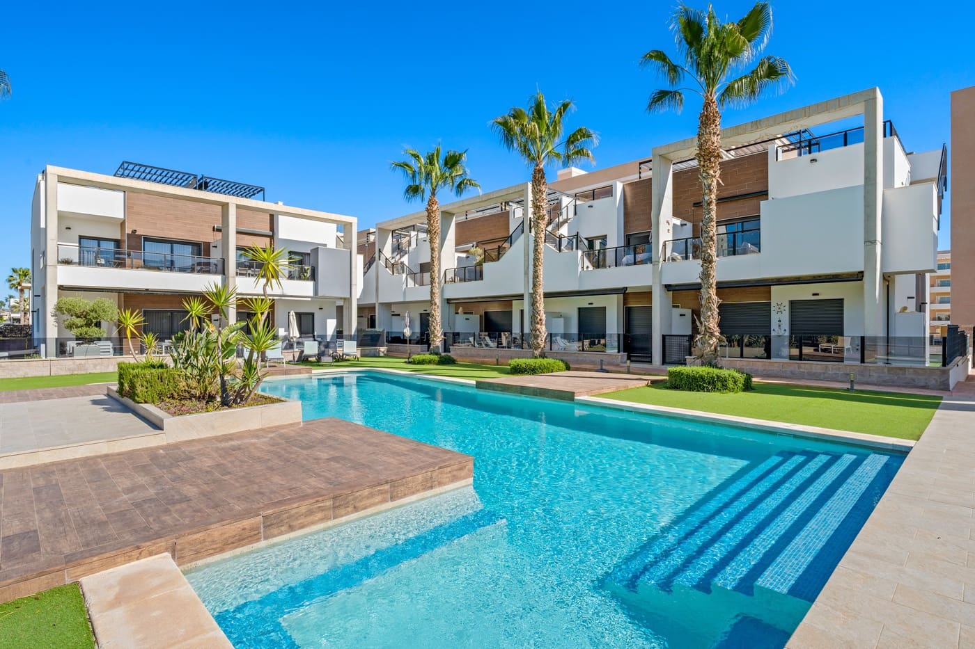 2 sovrum Lägenhet till salu i Guardamar del Segura med pool garage - 265 000 € (Ref: 9916379)