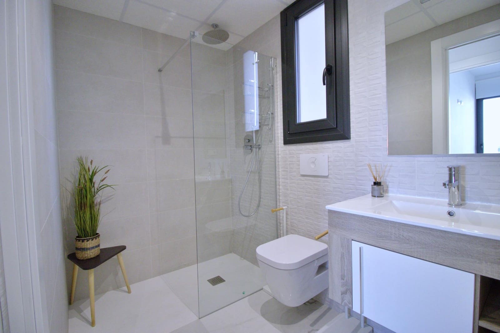 2 slaapkamer Appartement te koop in Playa Flamenca met zwembad - € 368.000 (Ref: 9916382)