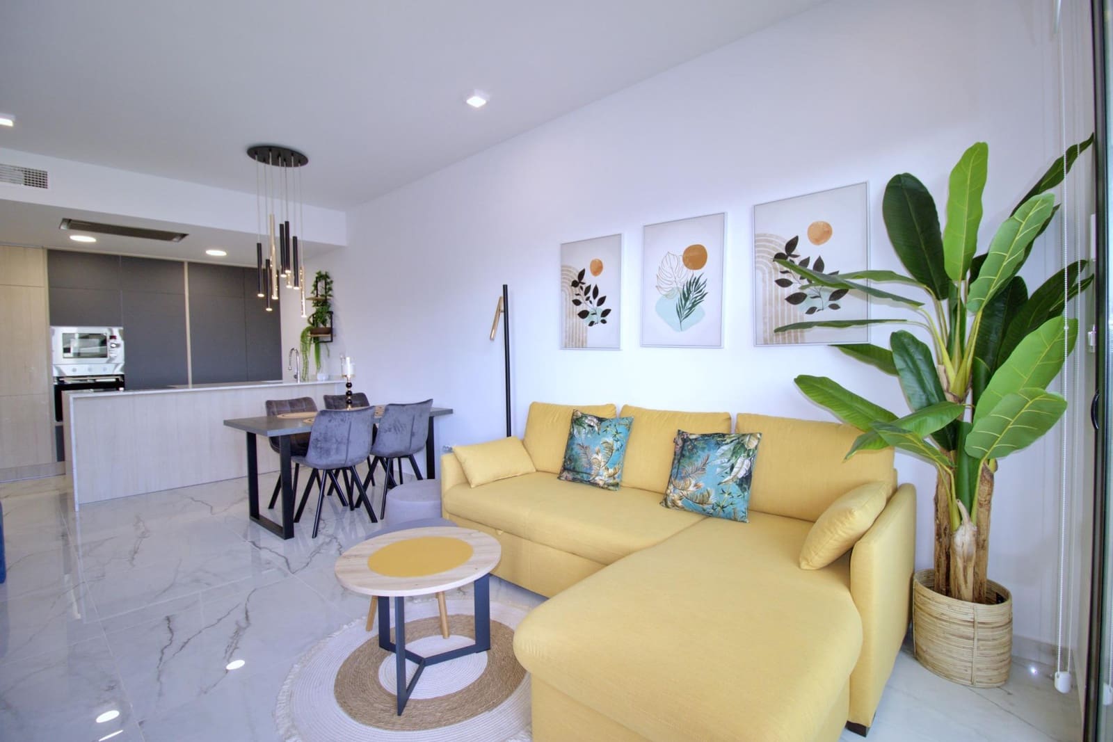 2 slaapkamer Appartement te koop in Playa Flamenca met zwembad - € 368.000 (Ref: 9916382)
