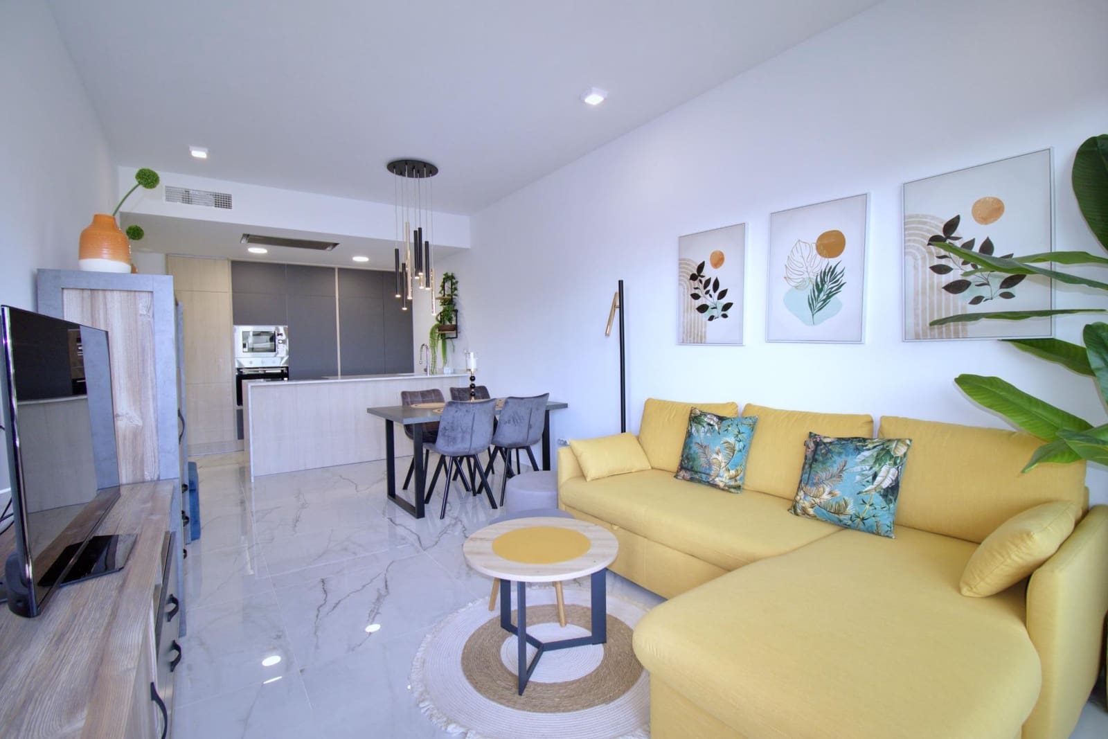 2 slaapkamer Appartement te koop in Playa Flamenca met zwembad - € 368.000 (Ref: 9916382)