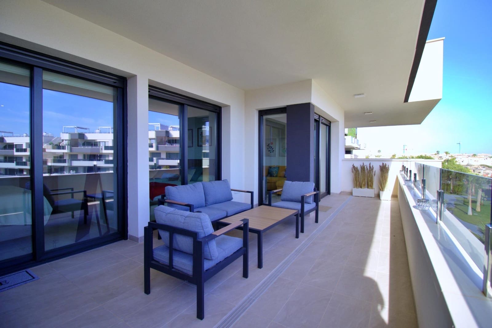 2 slaapkamer Appartement te koop in Playa Flamenca met zwembad - € 368.000 (Ref: 9916382)