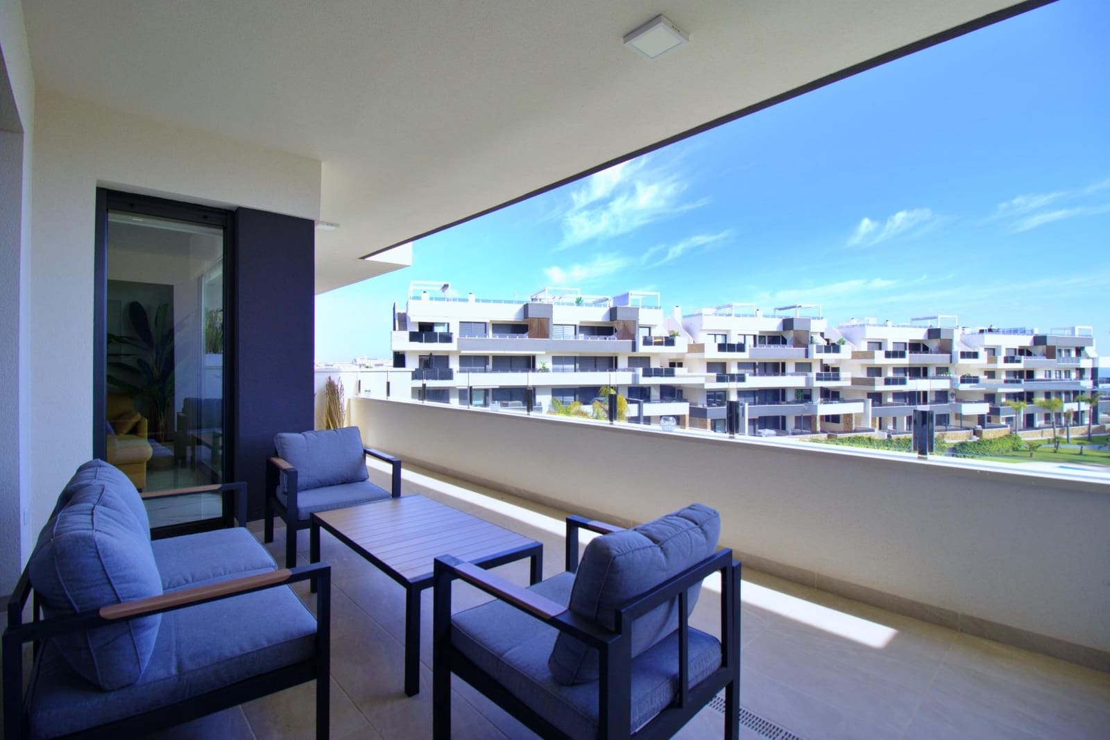 2 slaapkamer Appartement te koop in Playa Flamenca met zwembad - € 368.000 (Ref: 9916382)