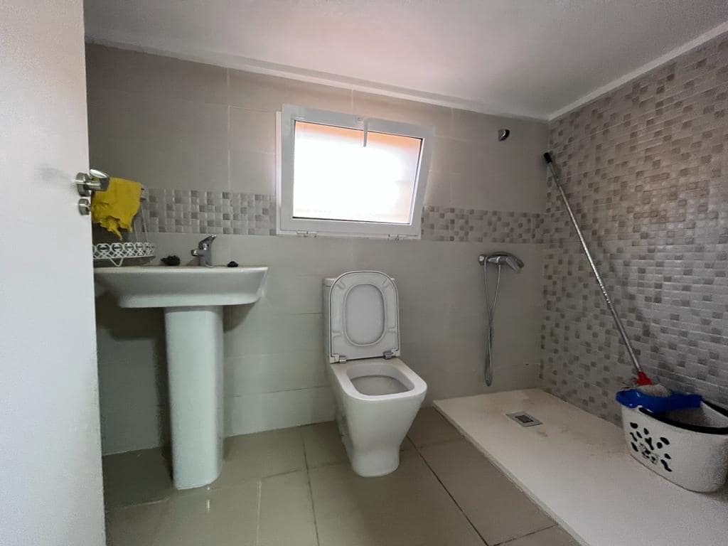 4 makuuhuone Omakotitalo myytävänä paikassa Cabo Roig mukana uima-altaan - 245 000 € (Ref: 9916398)