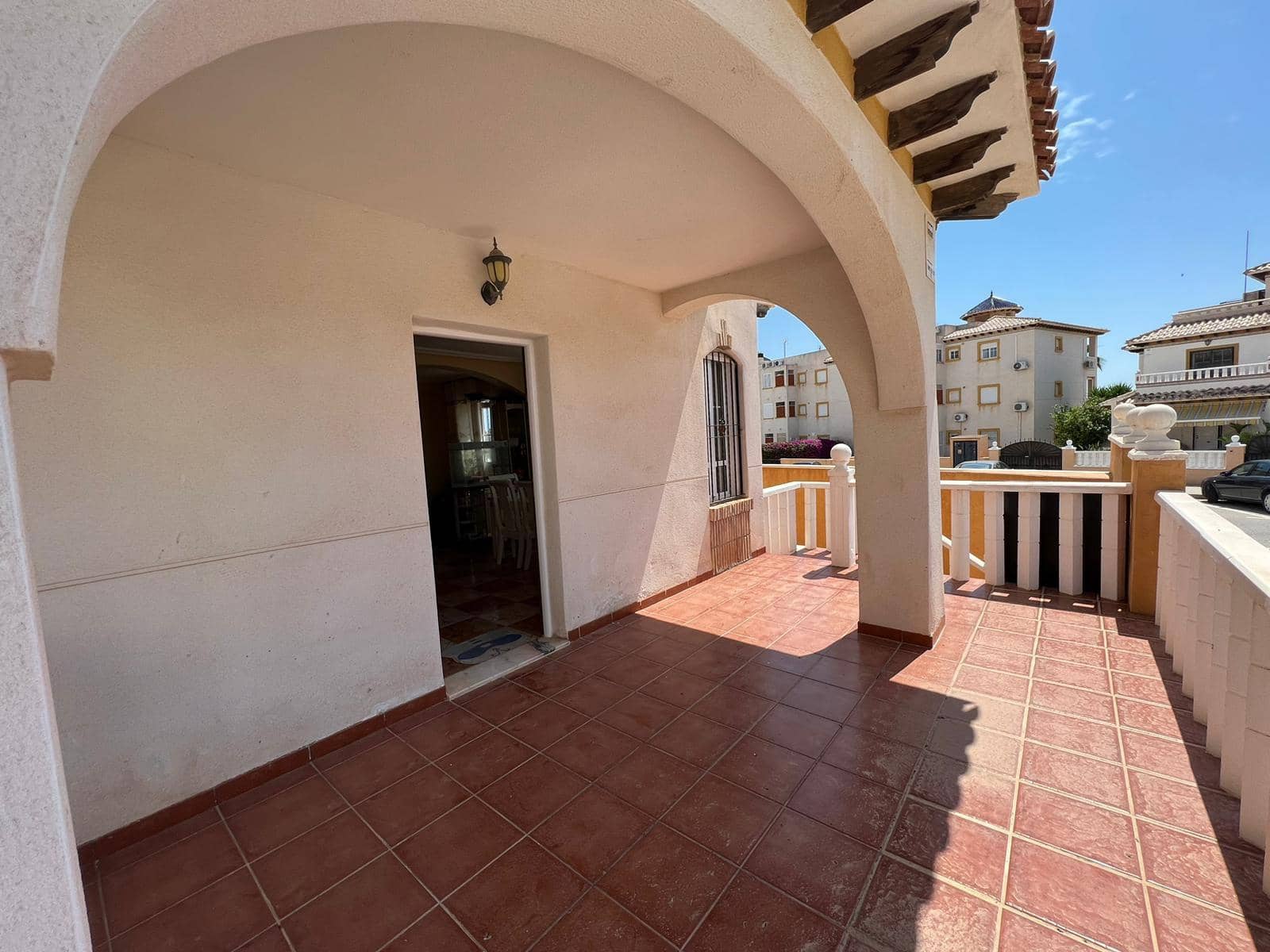 4 makuuhuone Omakotitalo myytävänä paikassa Cabo Roig mukana uima-altaan - 245 000 € (Ref: 9916398)