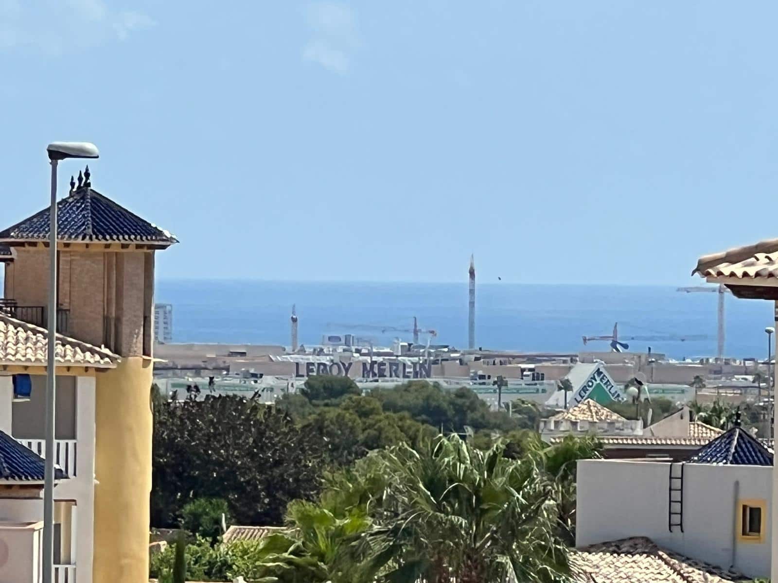 4 makuuhuone Omakotitalo myytävänä paikassa Cabo Roig mukana uima-altaan - 245 000 € (Ref: 9916398)