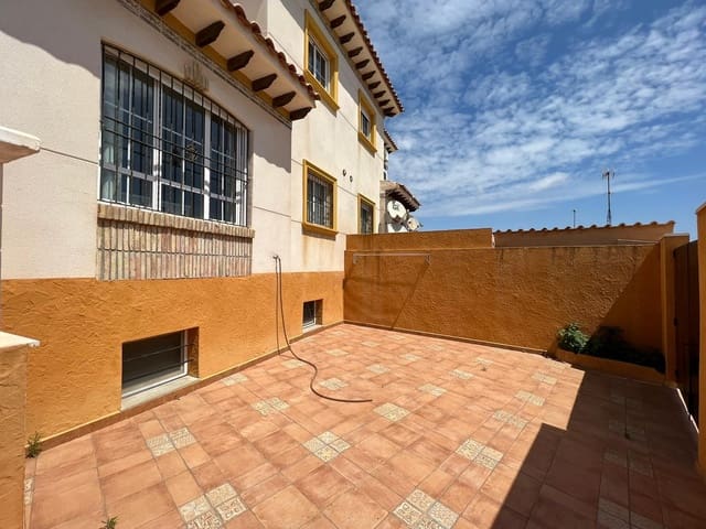 4 makuuhuone Omakotitalo myytävänä paikassa Cabo Roig, Orihuela mukana uima-altaan - 245 000 € (Ref: 9916398)