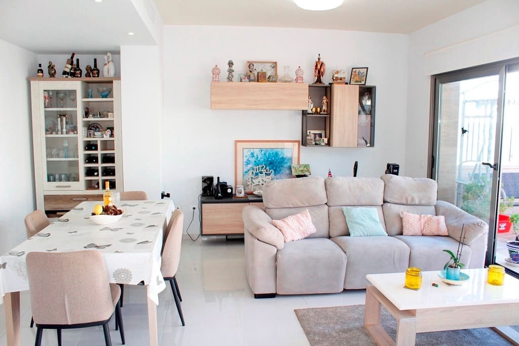 Chalet de 3 habitaciones en San Miguel de Salinas en venta con piscina garaje - 429.000 € (Ref: 9917576)