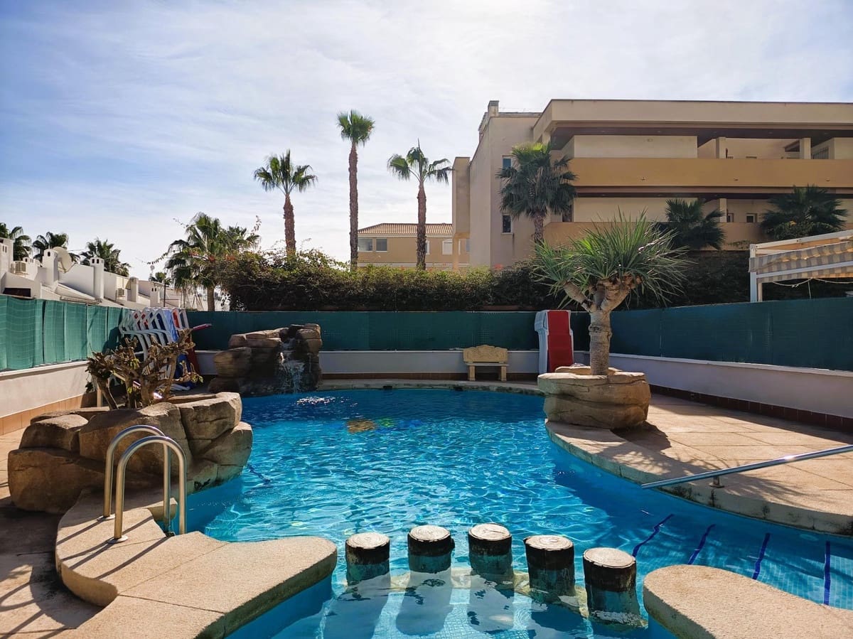 2 slaapkamer Penthouse te koop in Cabo Roig met zwembad garage - € 219.000 (Ref: 9917578)