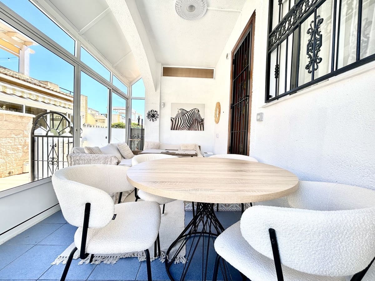 Casa de 2 habitaciones en Orihuela Costa en venta con piscina - 204.950 € (Ref: 9917581)