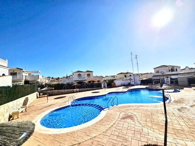 2 bedroom Townhouse for sale in Punta Prima, Orihuela with pool - € 204,950 (Ref: 9917581)